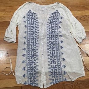 Bohemian maternity button down